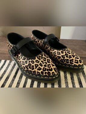 Womens Dr Martens Cheetah and Black leather Mary Jane shoes New size 7